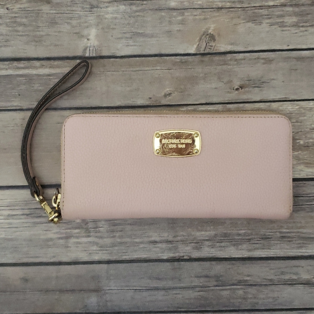Pink Michael Kors Continental wallet/wristlet